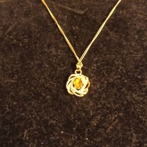 Tanzanian yellow stone necklace in gold